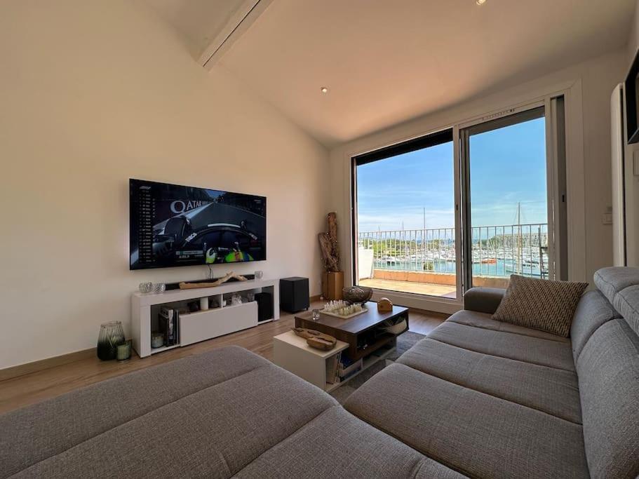 Апартаменты L'Atelier Marin Sur Le Port Des Marines Коголин Экстерьер фото