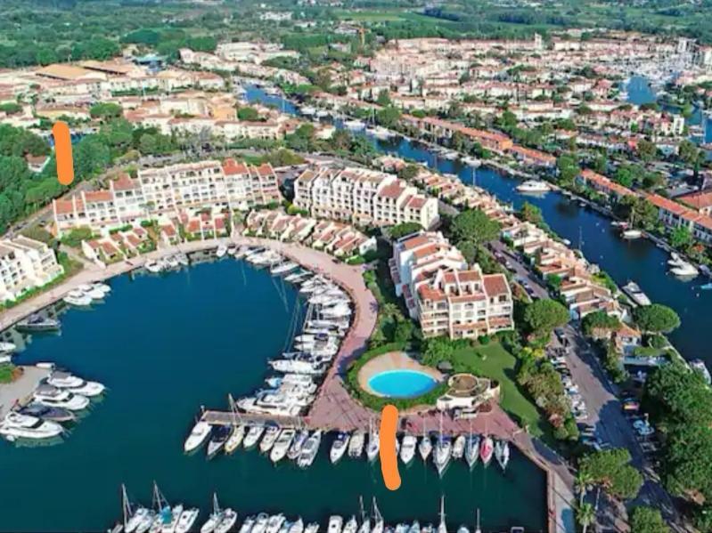 Апартаменты L'Atelier Marin Sur Le Port Des Marines Коголин Экстерьер фото